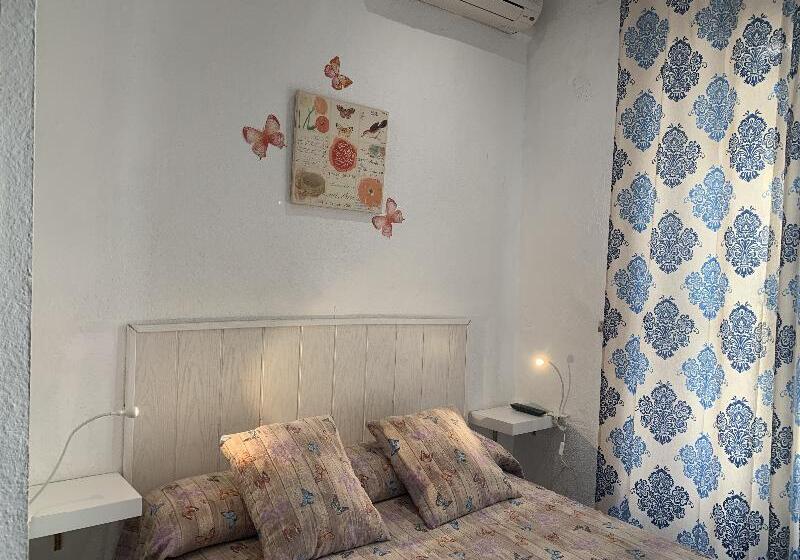 اتاق استاندارد یک نفره, Giraldilla