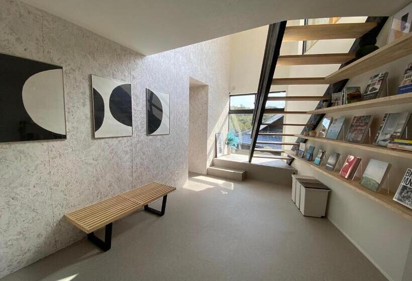 Номер Стандарт Вид на Сад, Batonworks Naoshima