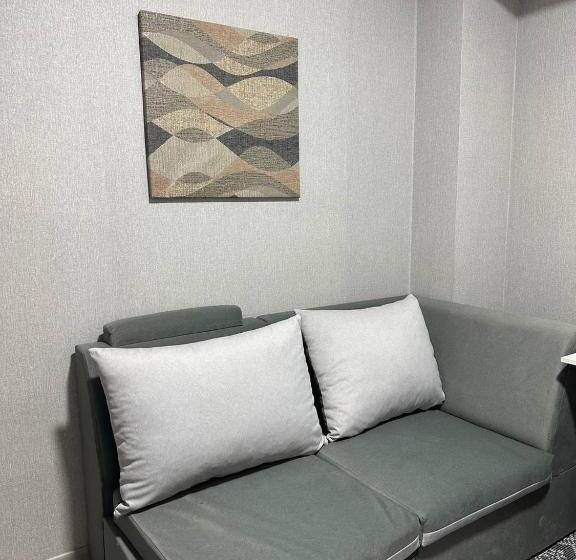 اتاق استاندارد یک نفره, Cube House Osh