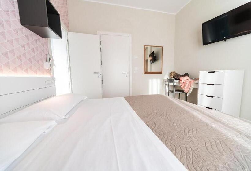 Номер Стандарт с Балконом, Kiss