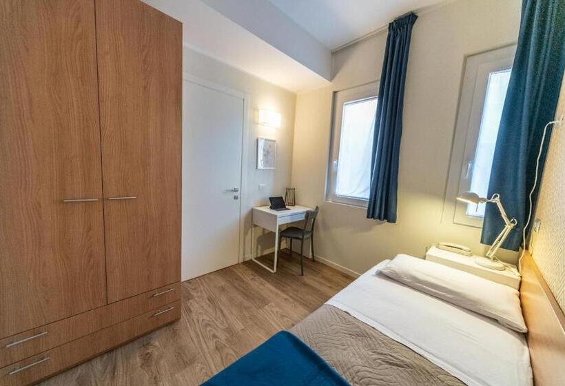 Номер Стандарт Индивидуальный, Kiss