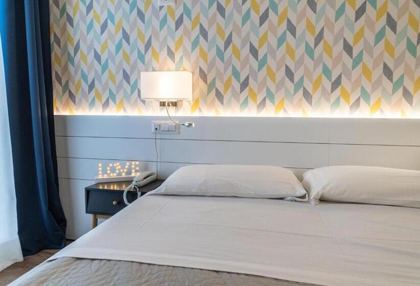 Номер Стандарт Трехместный, Kiss