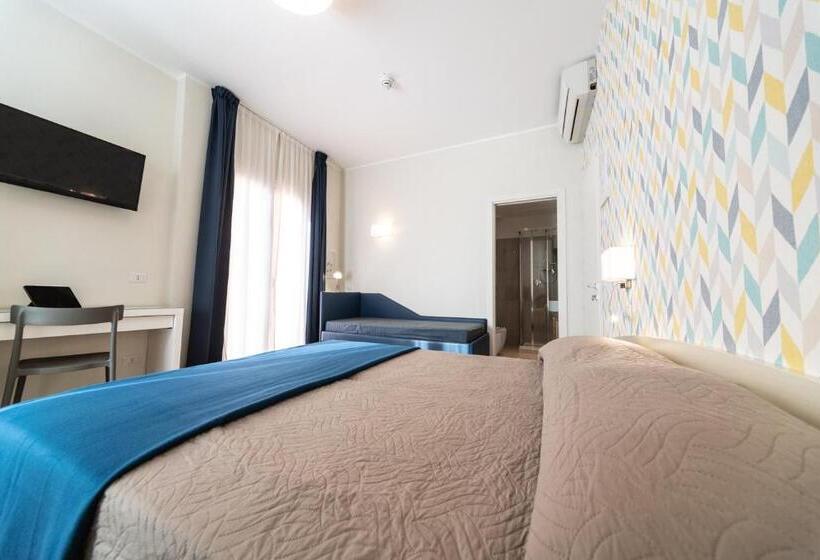 Номер Стандарт Трехместный, Kiss