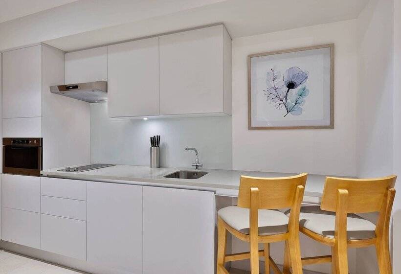 带双人床的标准工作室, Residence Inn By Marriott Al Jaddaf