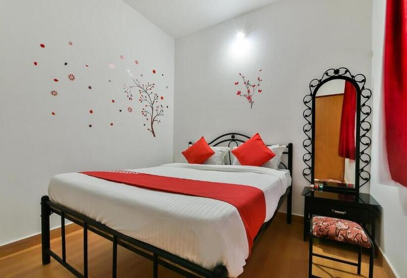 トリプルクラシックルーム, O Route Near Calangute Beach