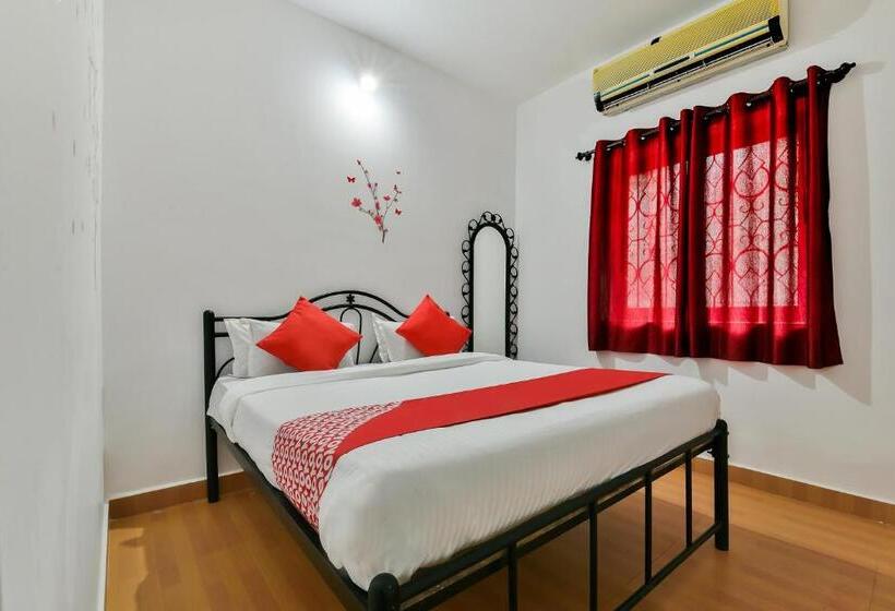 トリプルクラシックルーム, O Route Near Calangute Beach