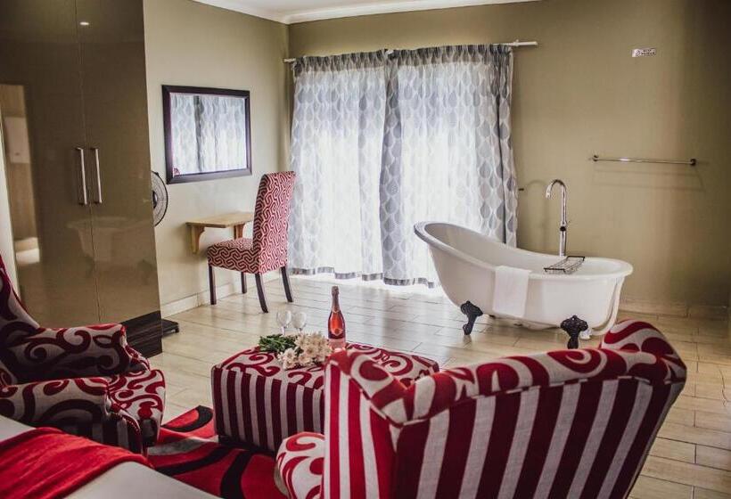 غرفة قياسية سرير كينج, The Daughters Guest House