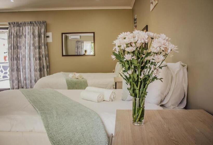 غرفة قياسية سرير كينج, The Daughters Guest House