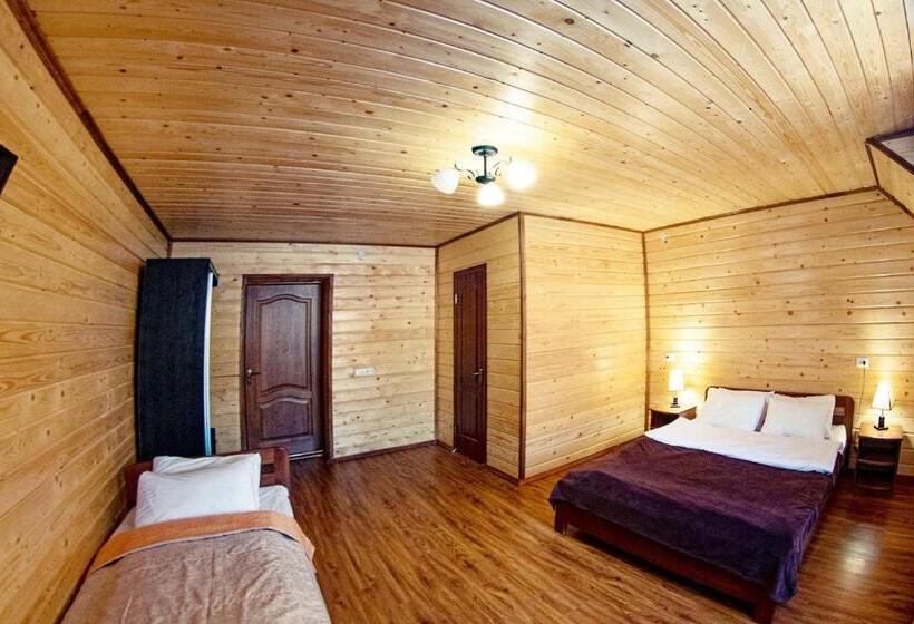 3-Bett-Standardzimmer, готель поляницький