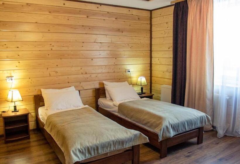 3-Bett-Standardzimmer, готель поляницький