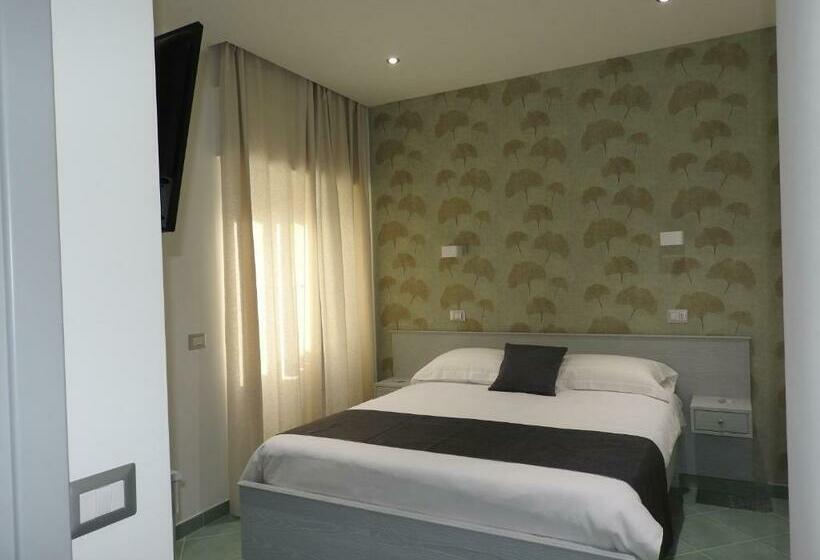 高级大房间, Corallo Circeo