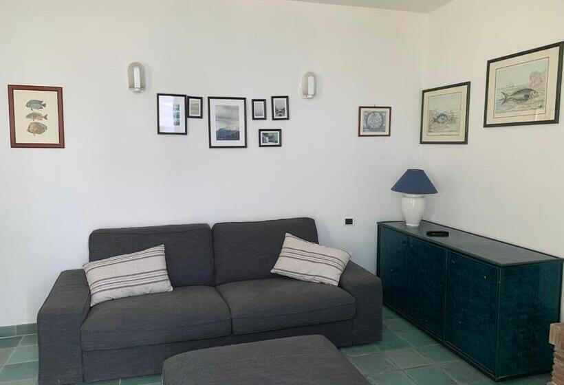 复式房间, Corallo Circeo