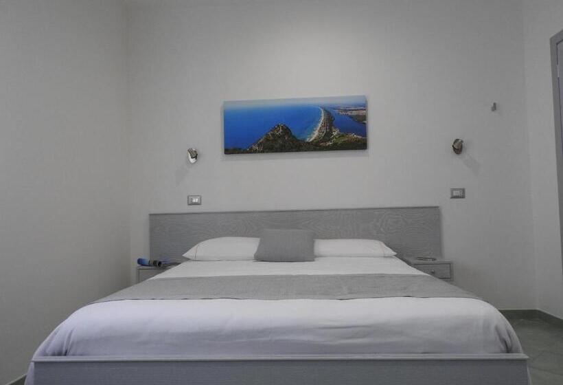 标准间, Corallo Circeo