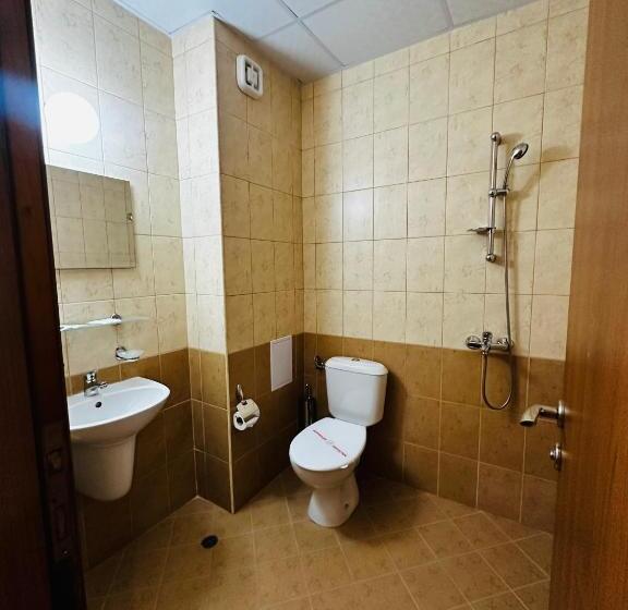 اتاق استاندارد, Ivian Family