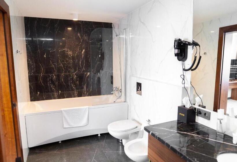 سوییت لوکس, сomplex Irtysh