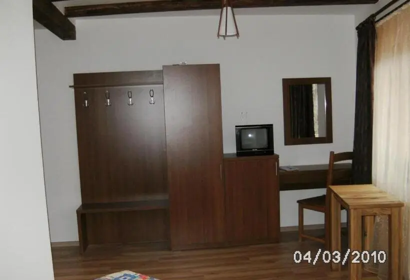 スタンダードルーム, Pensiunea Casa Zmeilor