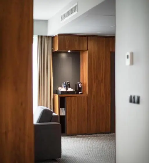 Suite with lake view, Heron Live Hotel Marina & Spa