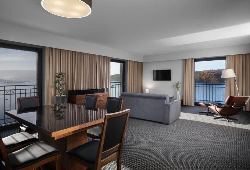 デラックススイート, Heron Live Hotel Marina & Spa