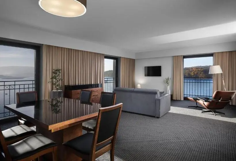 デラックススイート, Heron Live Hotel Marina & Spa