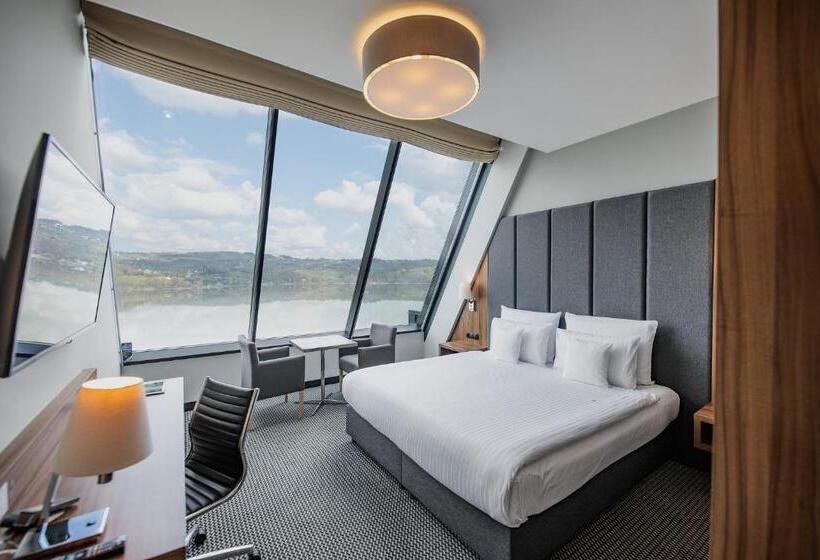 Номер Deluxe, Heron Live Hotel Marina & Spa