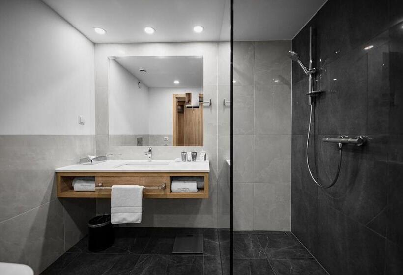 シングルデラックスルーム, Heron Live Hotel Marina & Spa