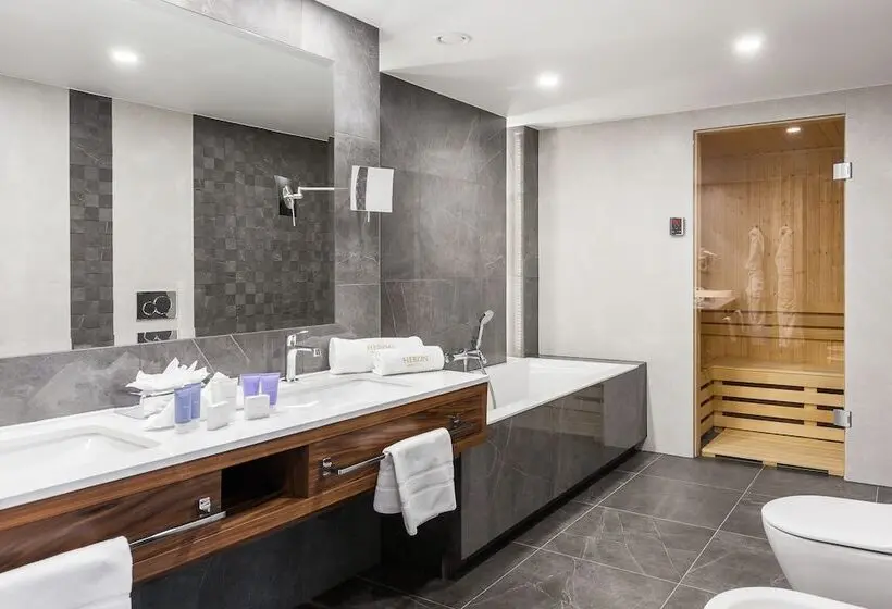 1 Bedroom Apartment Lake View, Heron Live Hotel Marina & Spa