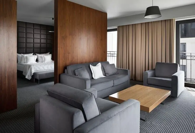 1 Bedroom Apartment Lake View, Heron Live Hotel Marina & Spa