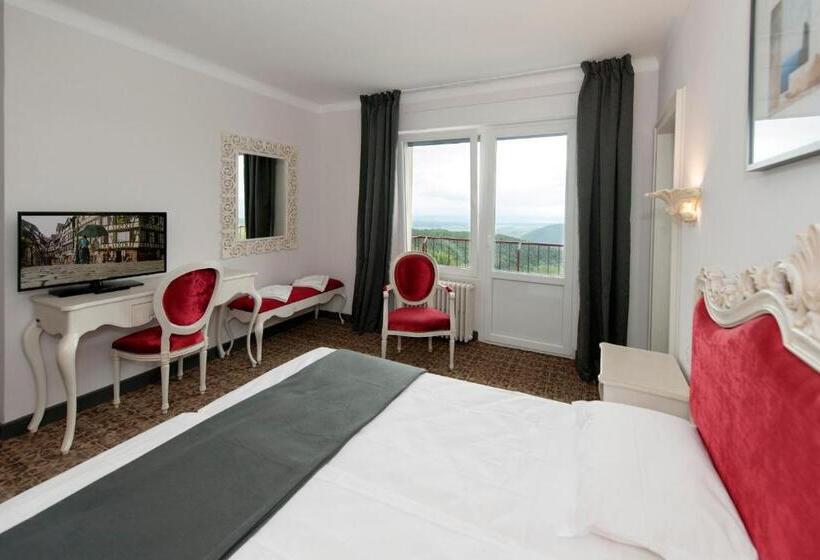 חדר סטנדרט עם מרפסת, Alexain Hotel Restaurant & Wellness   Colmar Ouest