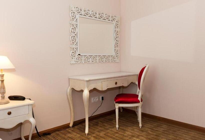 חדר סטנדרט, Alexain Hotel Restaurant & Wellness   Colmar Ouest