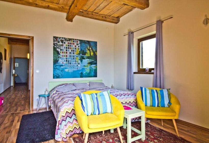 דירת חדר, Art Lodge Kunstpension