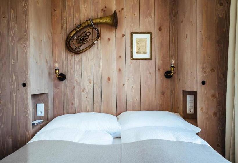 בקתה סטנדרטית, Art Lodge Kunstpension