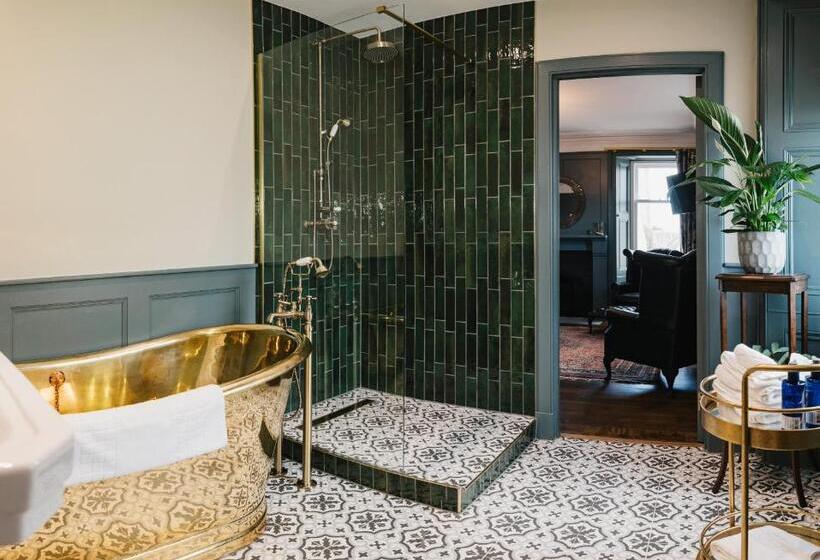 חדר סופריור, Coorie Inn Restaurant And Rooms