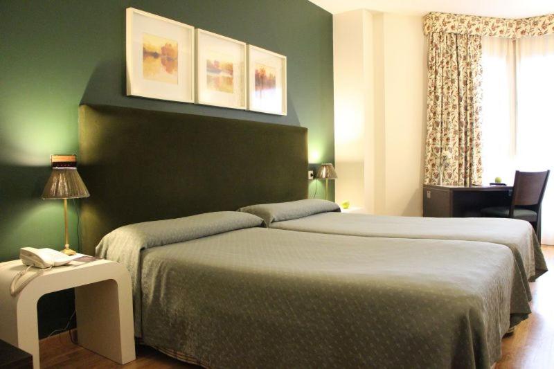 スタンダードルーム, Bouza