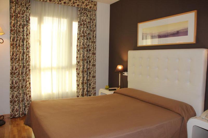 スタンダードルーム, Bouza