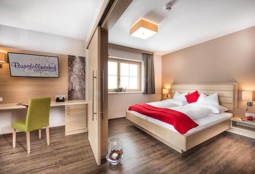 سوییت جونیور با بالکن, Der Burgfellnerhof   Adults Only