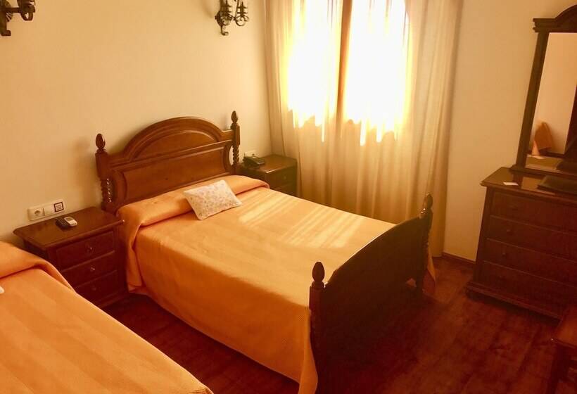 스탠다드 트리플 룸, Castillo Bonavía