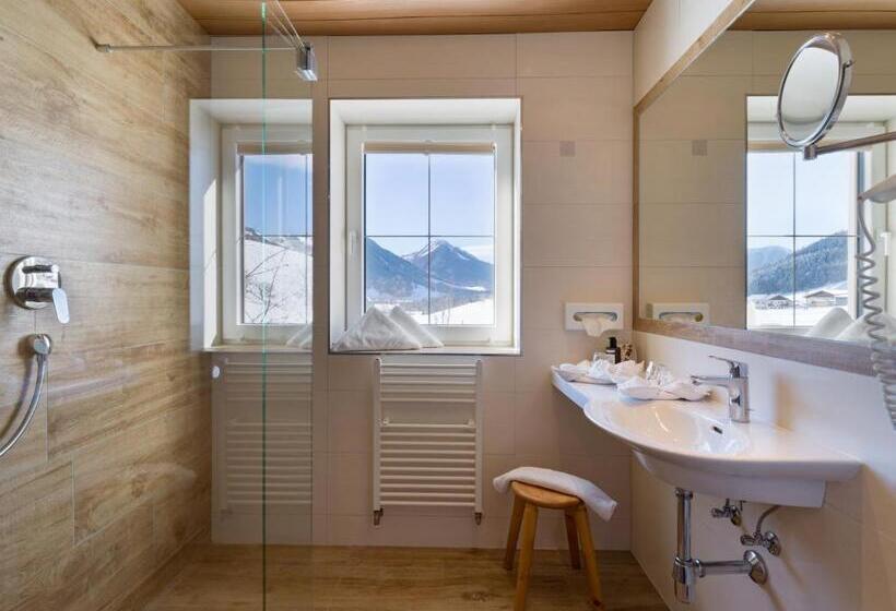 스탠다드 룸, Frohnatur