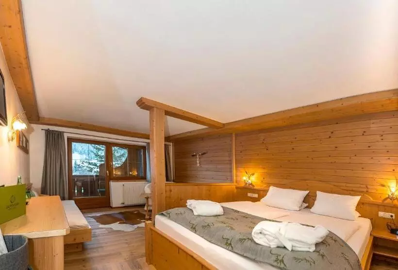Standard-huone, Frohnatur
