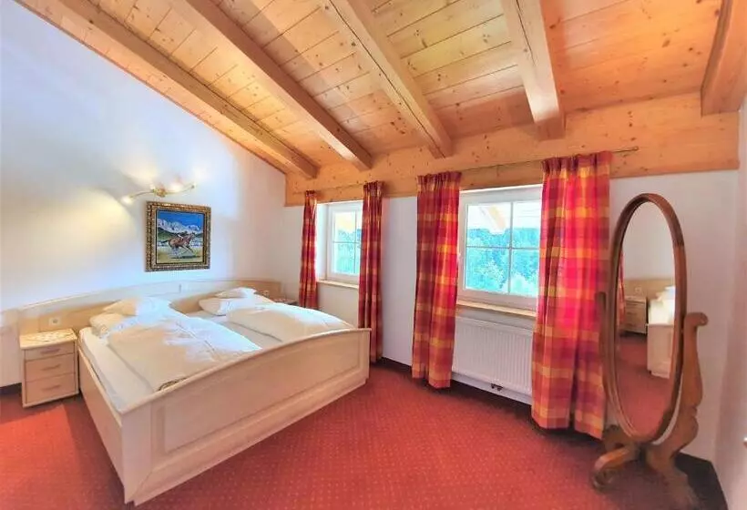 Huoneisto 1 Makuuhuone Terassi, Grubhof Appartements