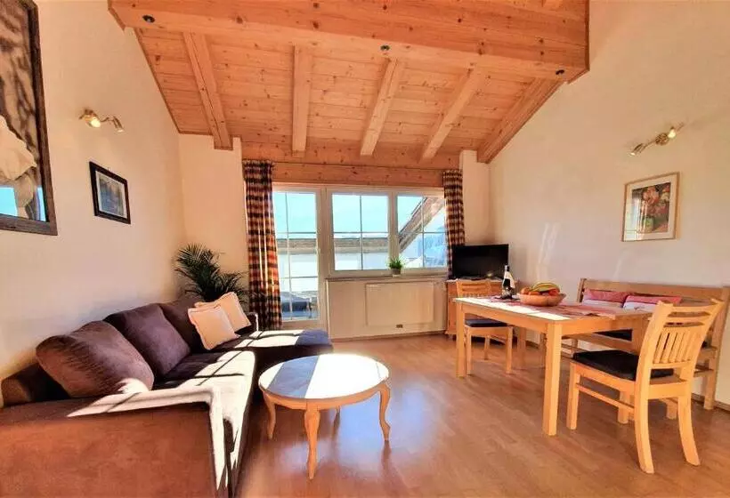 Huoneisto 1 Makuuhuone Terassi, Grubhof Appartements