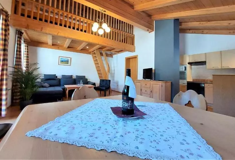Deluxe-huoneisto 1 Makuuhuone, Grubhof Appartements
