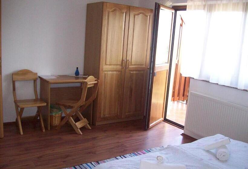 اتاق استاندارد, House Mara