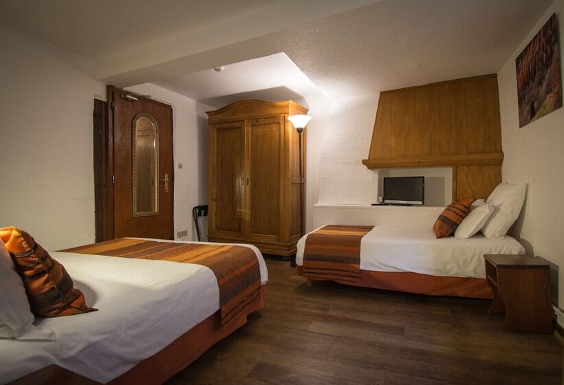 스탠다드 룸, Hôtel De La Couronne