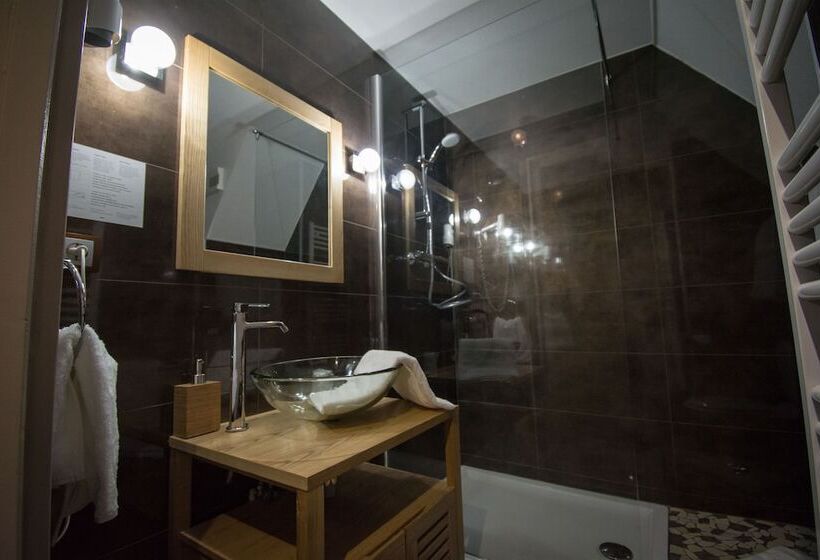 스탠다드 룸, Hôtel De La Couronne