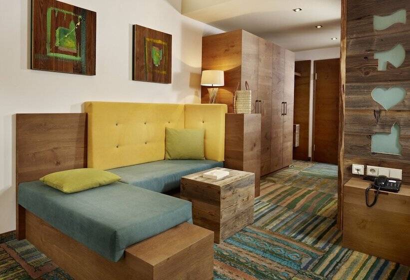 발코니 디럭스 룸, Salzburger Hof Leogang