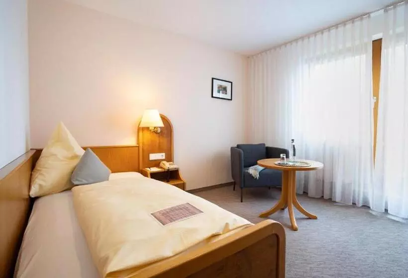 Comfort Yhden Hengen Huone, Suggenbad