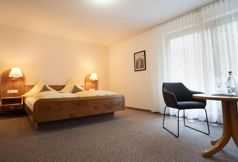 コンフォートルーム, Suggenbad