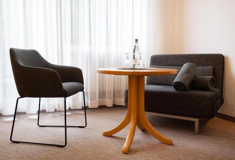 コンフォートルーム, Suggenbad