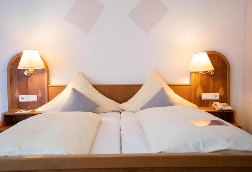 コンフォートルーム, Suggenbad