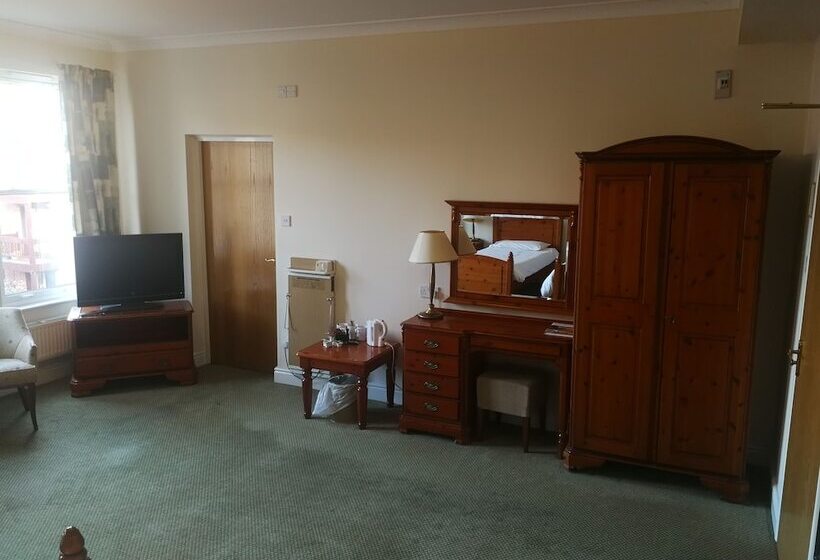 Семейный Номер, The Windsor